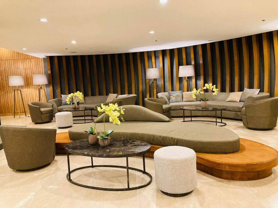 Philippine International Convention Center 676 Dynastel Shore Apartment